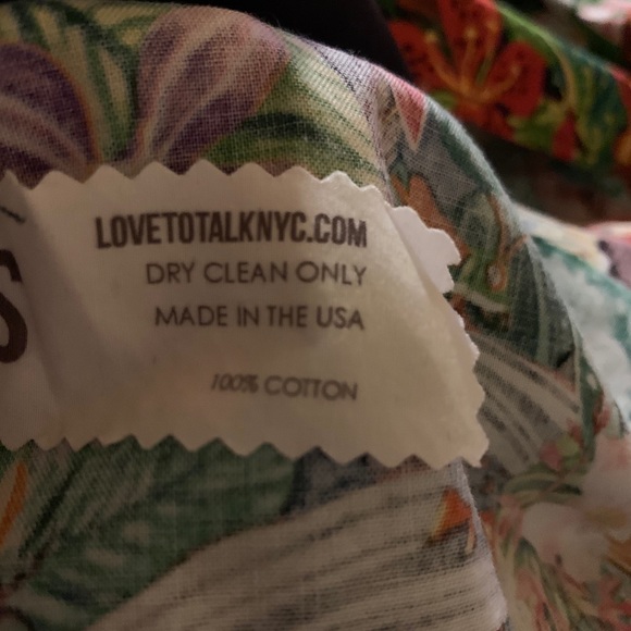 Love to Talk NYC all over print dress - Picture 11 of 12